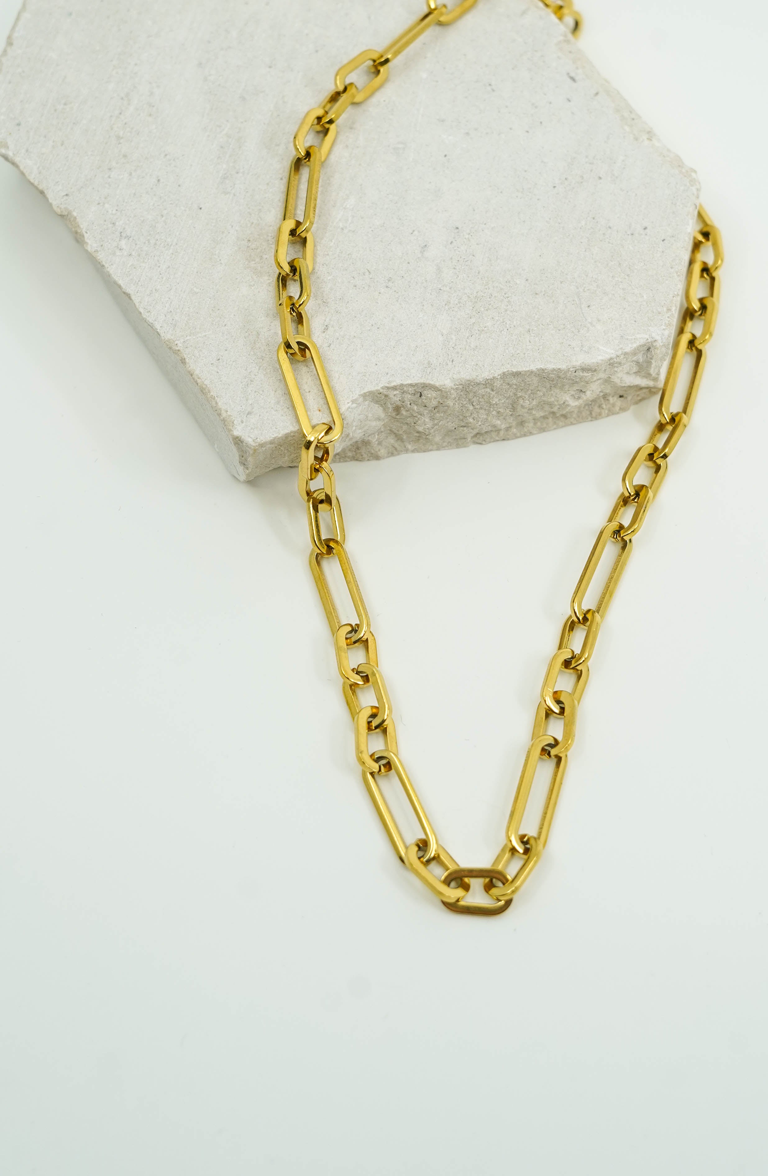Collar eslabones dorada