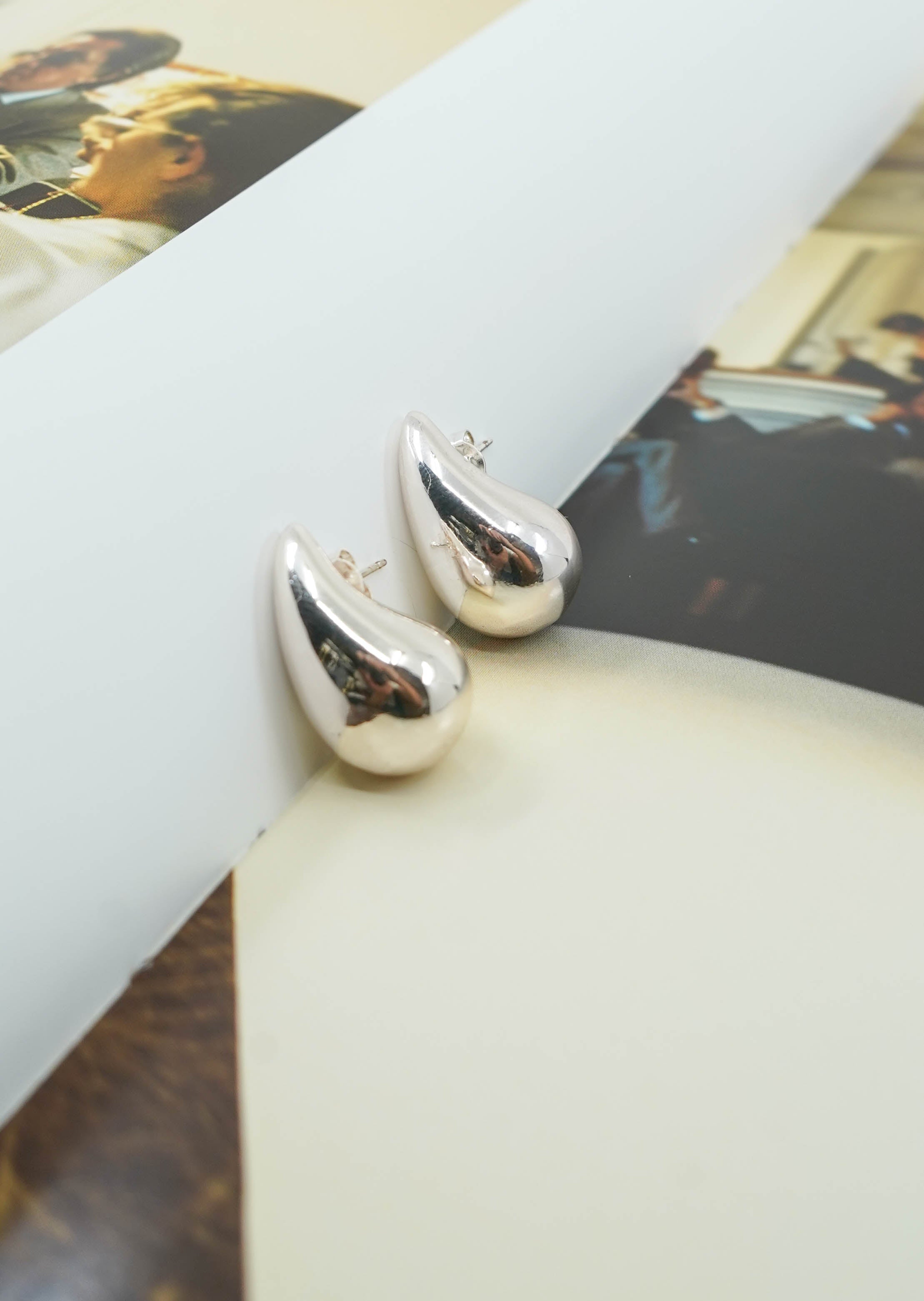 Aretes gota plateados