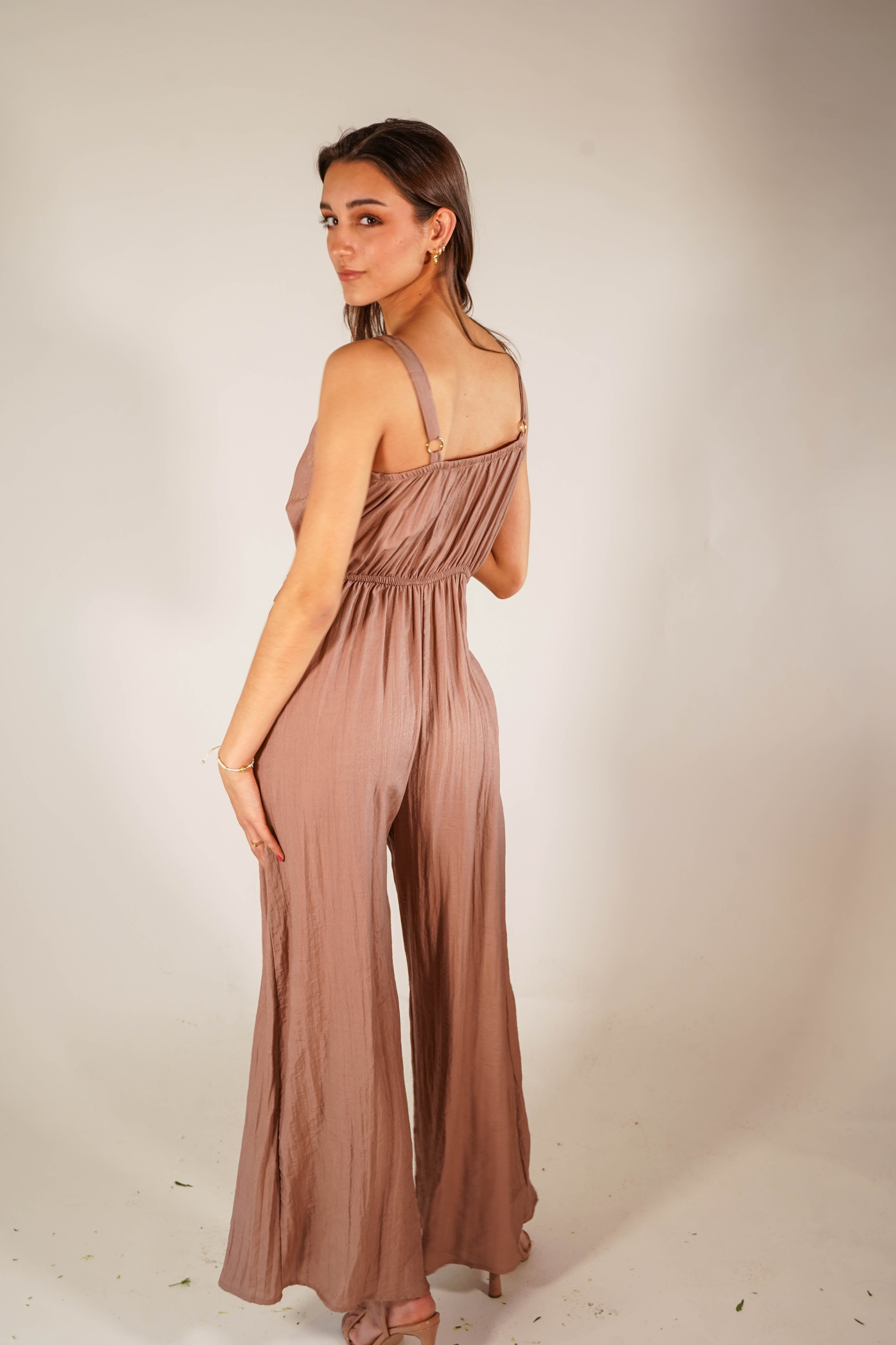 Gabrielle Camel Jumpusit
